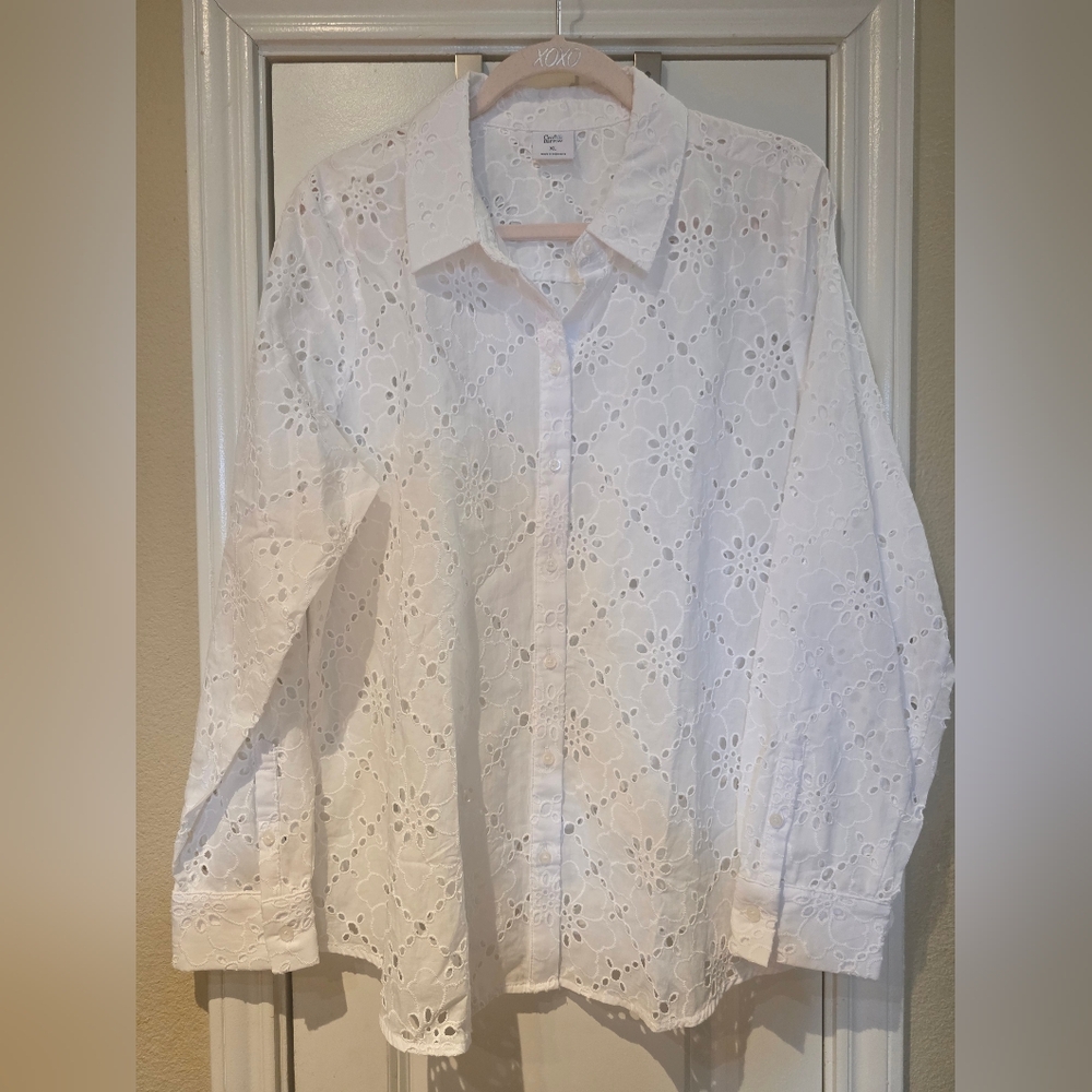 White Eyelet Button-Up Shirt XL